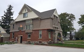 Hart House Bed And Breakfast